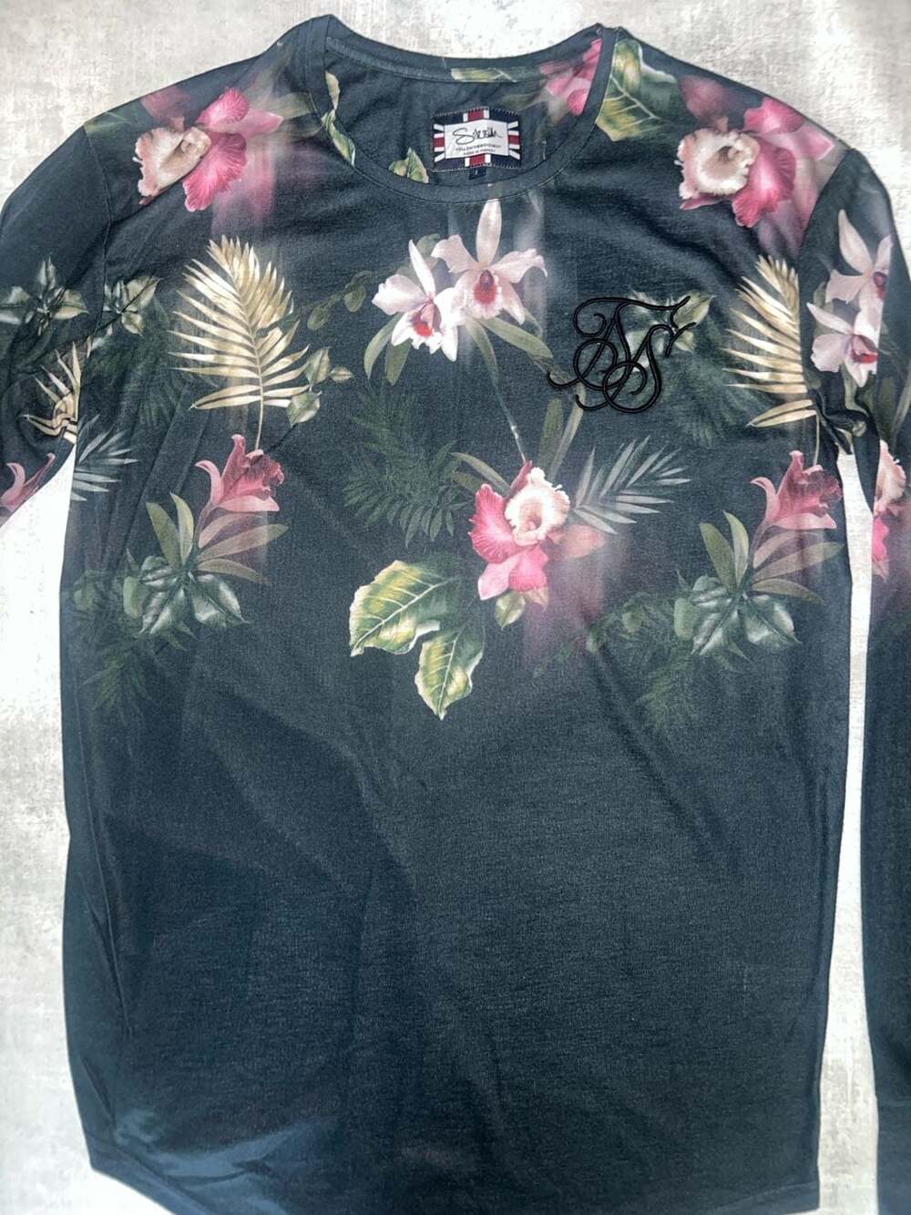SikSilk Men's Dark Floral Long Sleeve Curved Hem T-Shirt